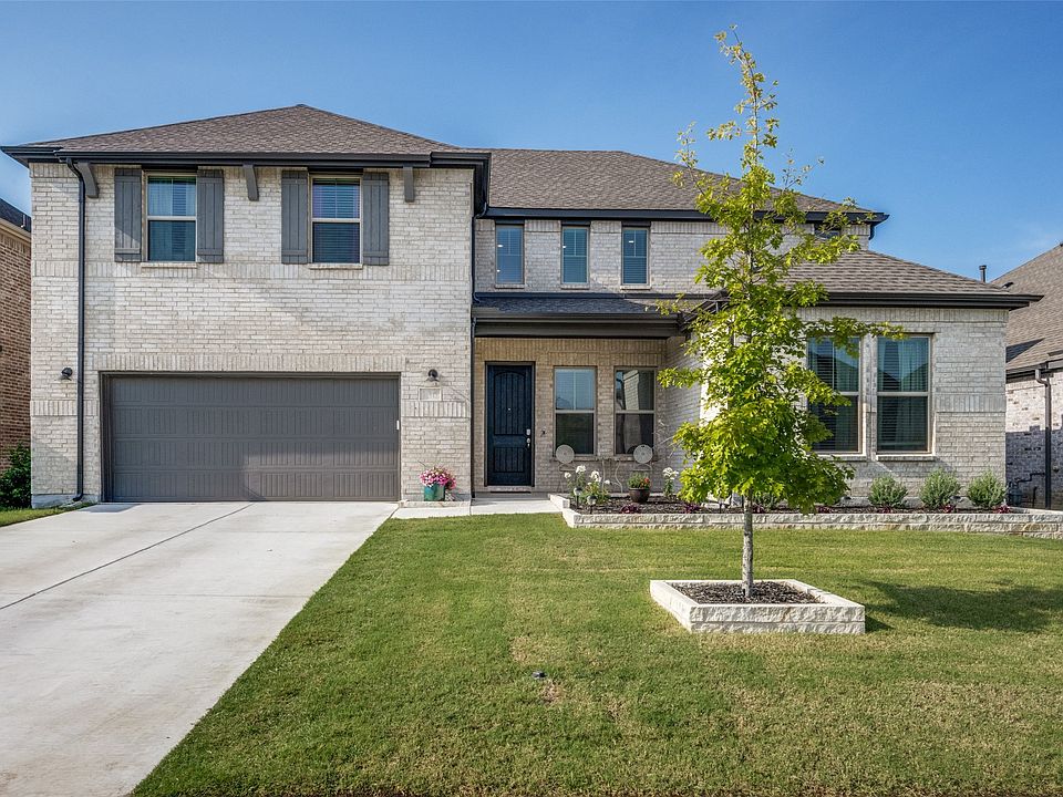 1st image of 136 Nora Ln