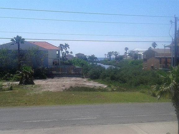 2nd image of 200/202 W Hibiscus St