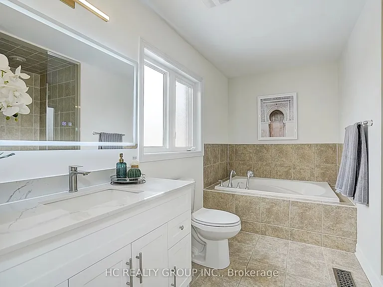 465 Woodspring Ave — Photo 11