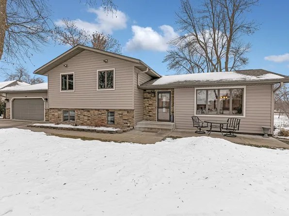 33744 Highland Ter, Avon, MN 56310