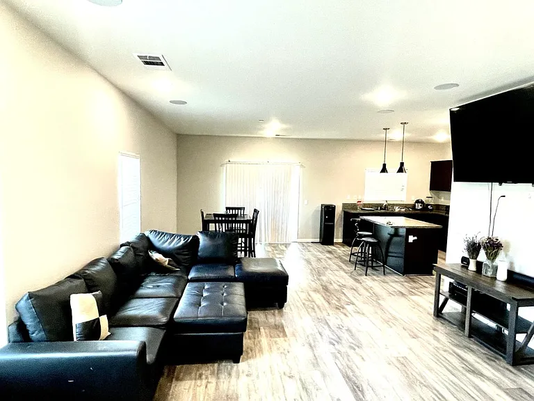 31810 Ives Ct — Photo 4