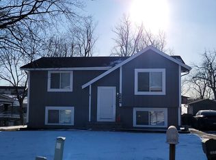 2224 Windflower Dr, Norwalk, IA 50211