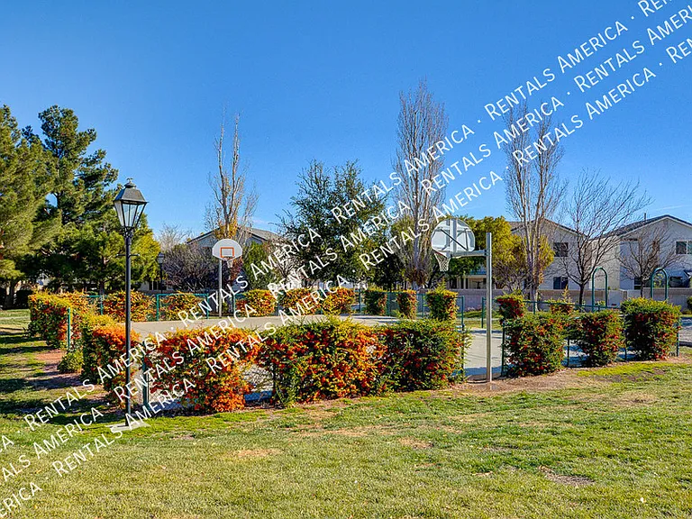 7624 Whispering River St — Photo 40