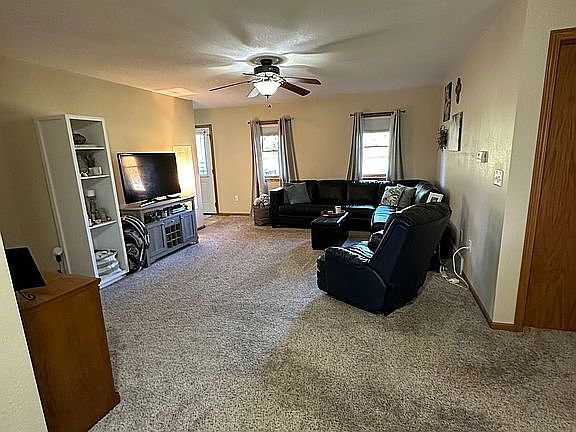 2nd image of 325 Chickasaw St #325A