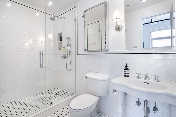 Rented by Compass | media 12