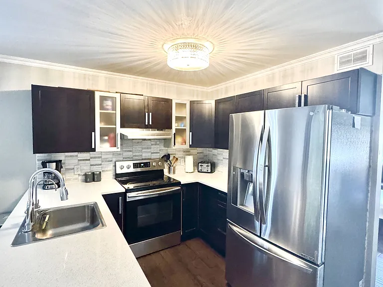 19 Briardale Blvd — Photo 12