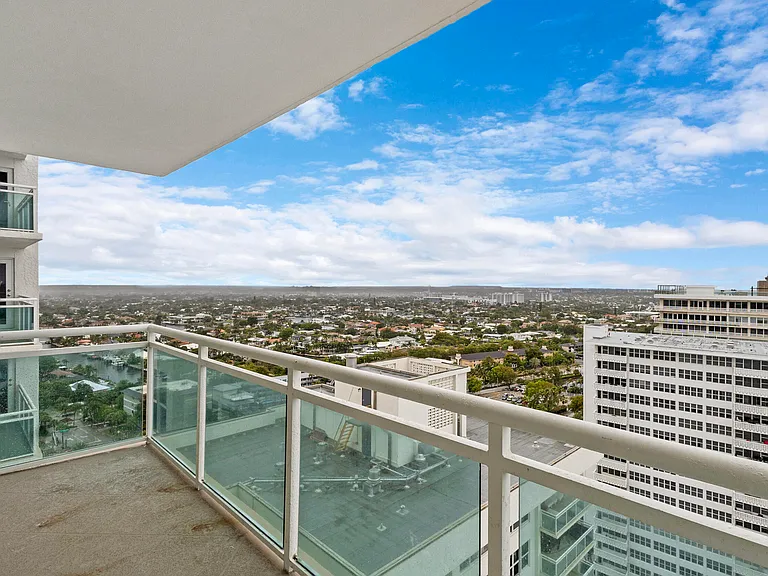 3900 Galt Ocean Dr #2114 — Photo 5