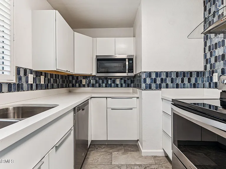 502 E Roanoke Ave #3 — Photo 9