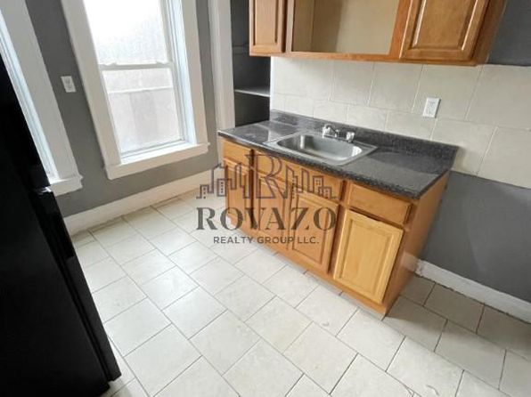220 Roseville Ave APT 303A