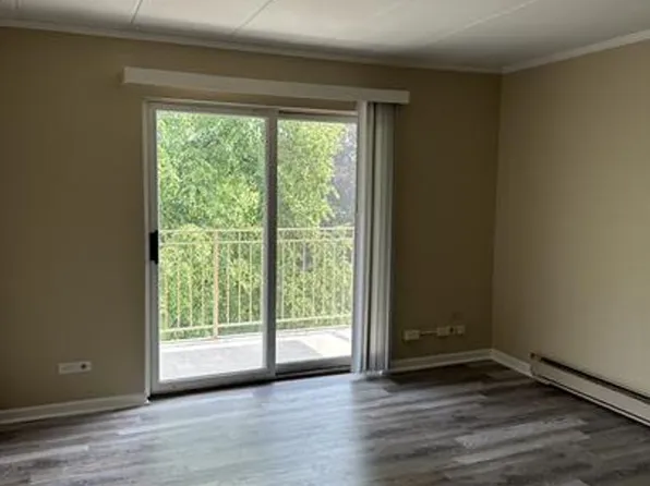 115 Marengo Ave APT 407, Forest Park, IL 60130