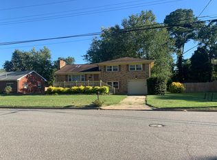 25 Westbrook Dr, Hampton, VA 23666
