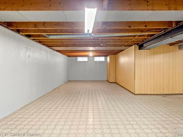 32624 Windsor St — Photo 20