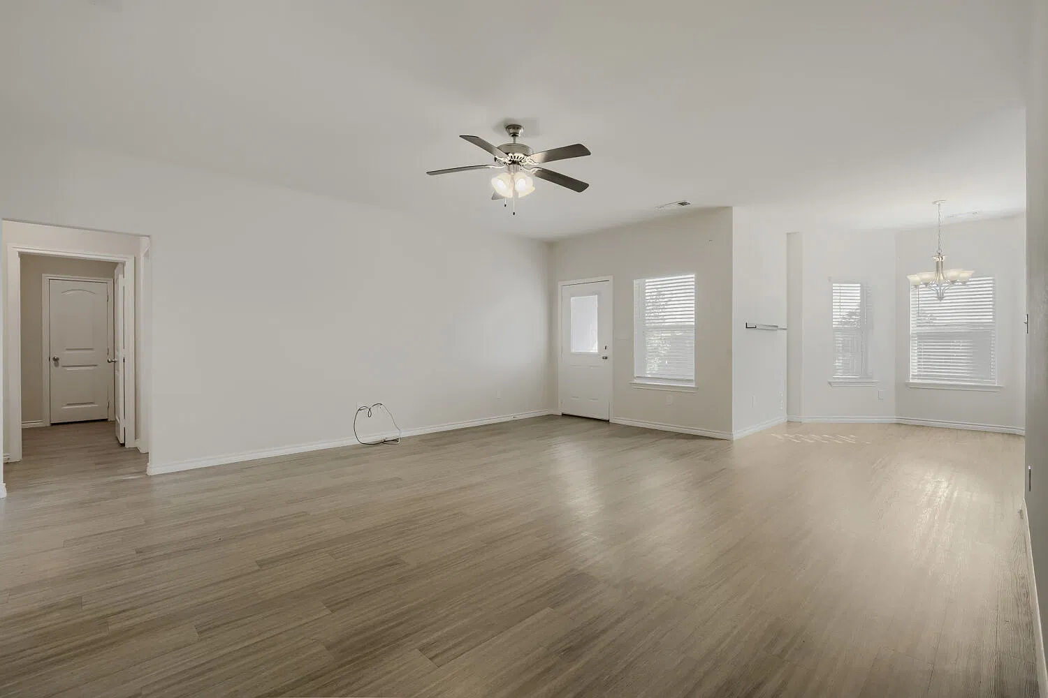 4 bed, 1650 sqft, $1,960 — Photo 1
