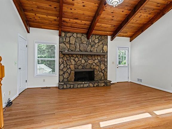 3rd image of 2289 Wilderness Way