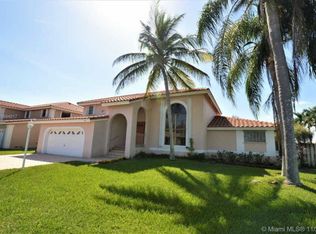 6841 Falconsgate Ave, Davie, FL 33331