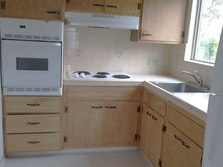 2519 Parker St #302 — Photo 2