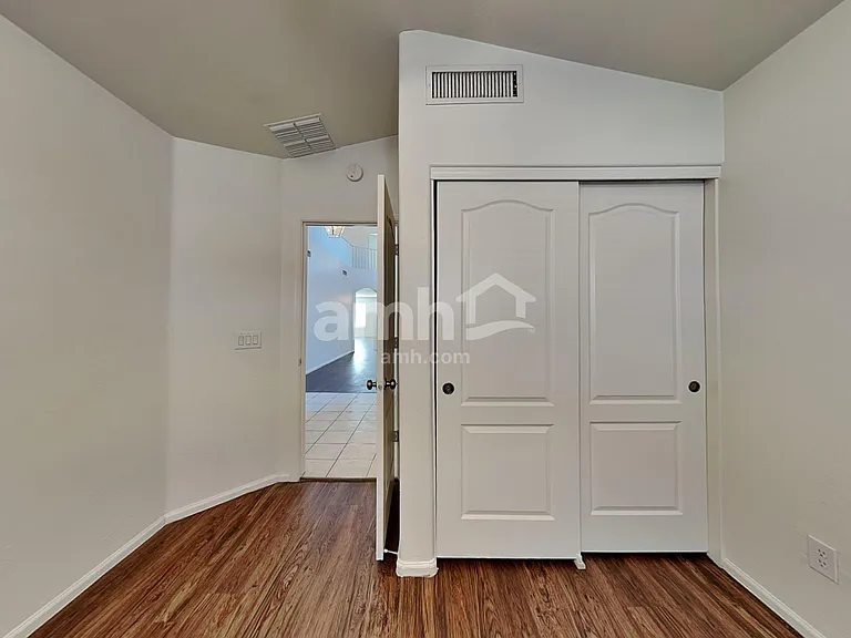 4021 S 55th Dr — Photo 18