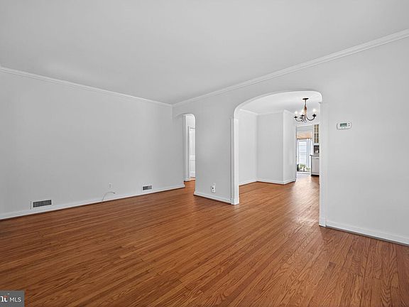 5th image of 312 Washington Ave