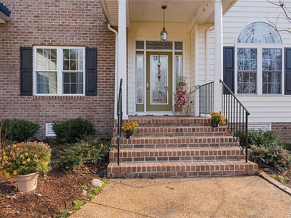 4th image of 12037 Hadden Hall Dr