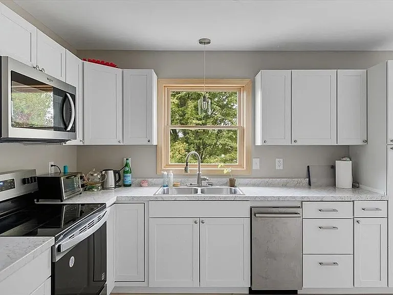 89 Oakwood Dr — Photo 10