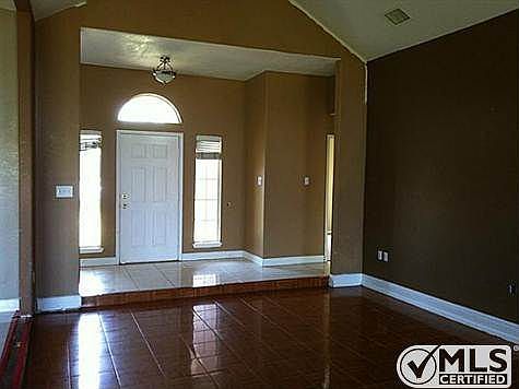 3rd image of 600 Thorton Ct