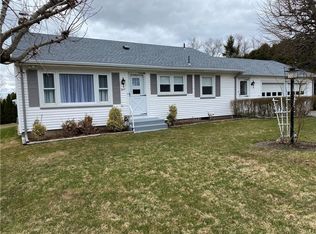 3 Ruth St, Middletown, RI 02842