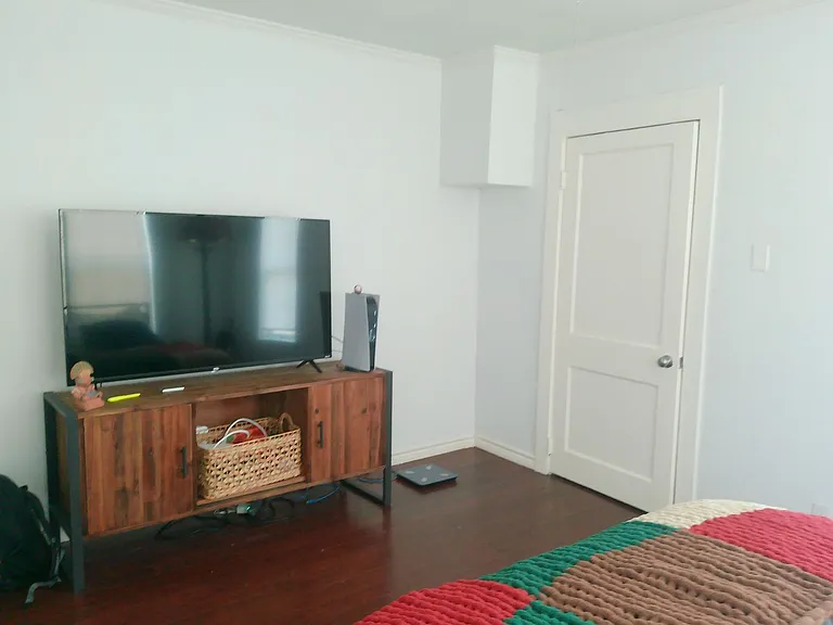 410 Indiana Ave — Photo 7