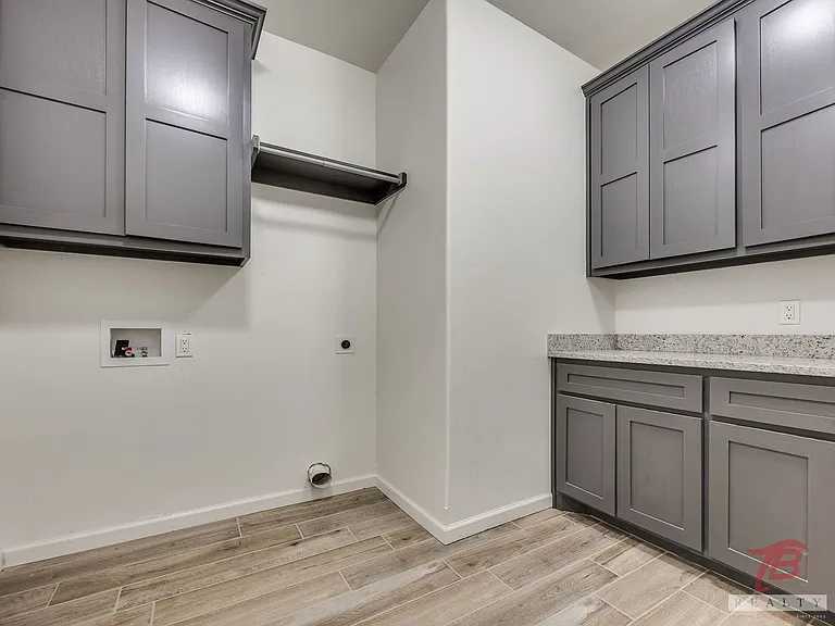 1321 Chisholm Trail Ln — Photo 27