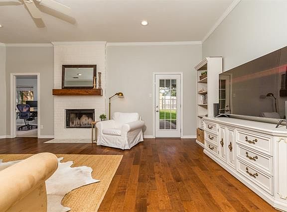 4th image of 7109 Melissa Ct