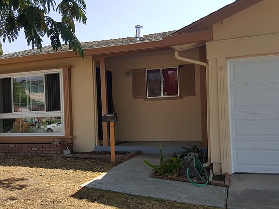 3rd image of 3434 Mount Prieta Dr
