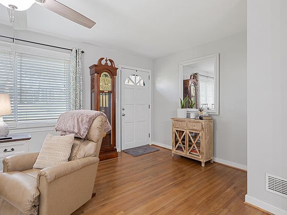 5th image of 5224 Elm Rd