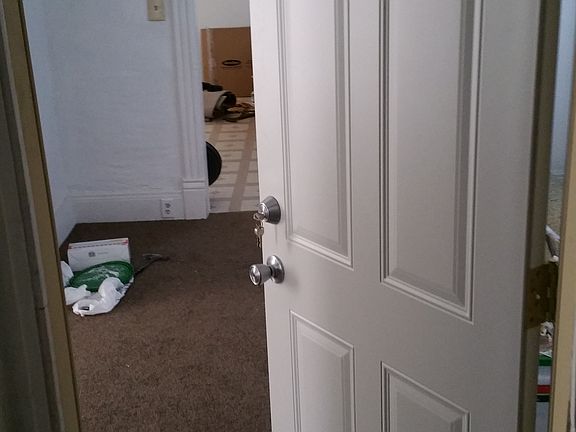 3rd image of 1318 Washington Ave