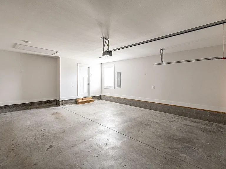 905 Frog Gip Pond Ct — Photo 33