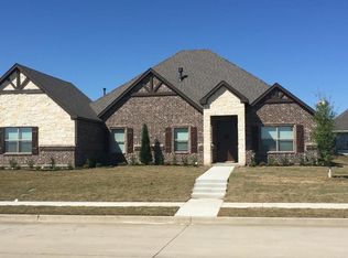 700 Chaparral Rd, Sanger, TX 76266