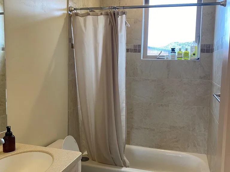 205 Two Rivers Rd #B — Photo 8