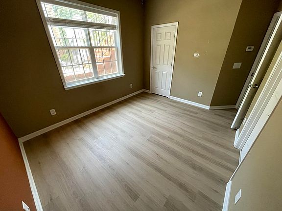 4th image of 2253 Limehurst Dr