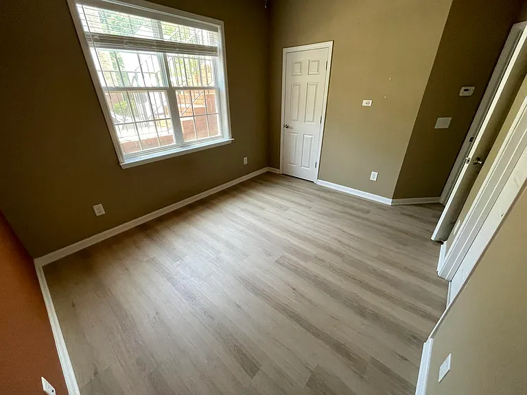 2253 Limehurst Dr — Photo 4