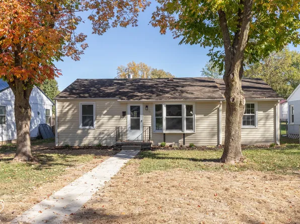 726 Emerson Dr, Seymour, IN 47274