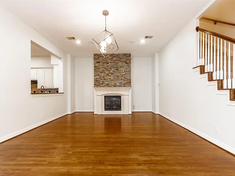2923 Royal Oaks Crst — Photo 6