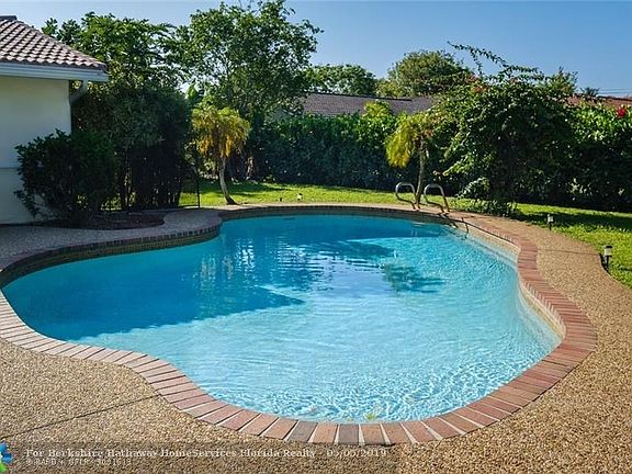 4th image of 9044 NW 23rd Pl