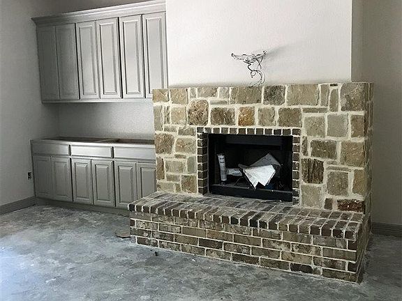 4th image of 21264 Neeley Dr