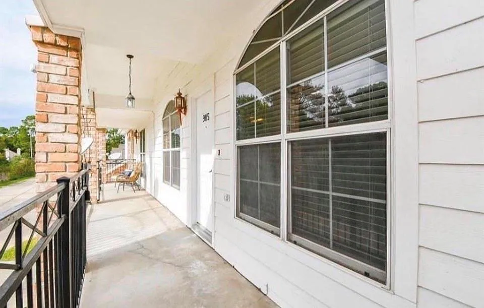 2 bed, 2.0 bath, 1215 sqft, $1,850 — Photo 4