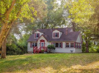 860 Lakes Rd, Monroe, NY 10950