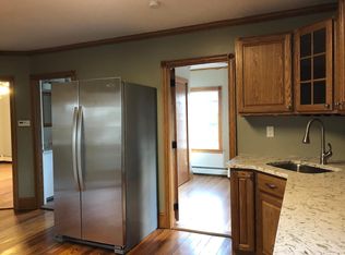 72 Everett St FLOOR 2, Warren, RI 02885