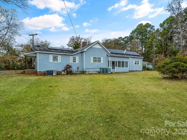 300 Duke St, Great Falls, SC 29055