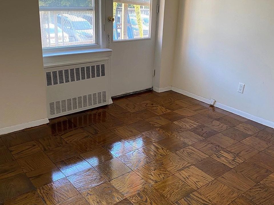 1st image of 4012 Parsons Blvd #2C