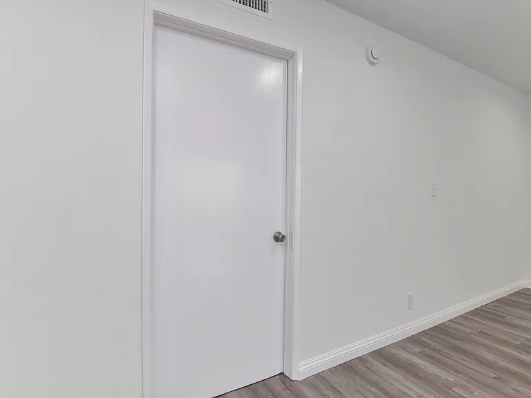 1021 Linden Ave #6 — Photo 16