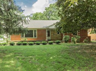 5751 Alberta Dr, Lyndhurst, OH