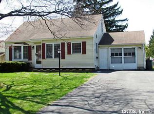 139 Rockland Dr, North Syracuse, NY 13212