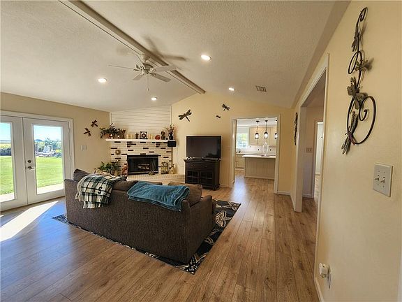 5th image of 10492 Hartung Rd